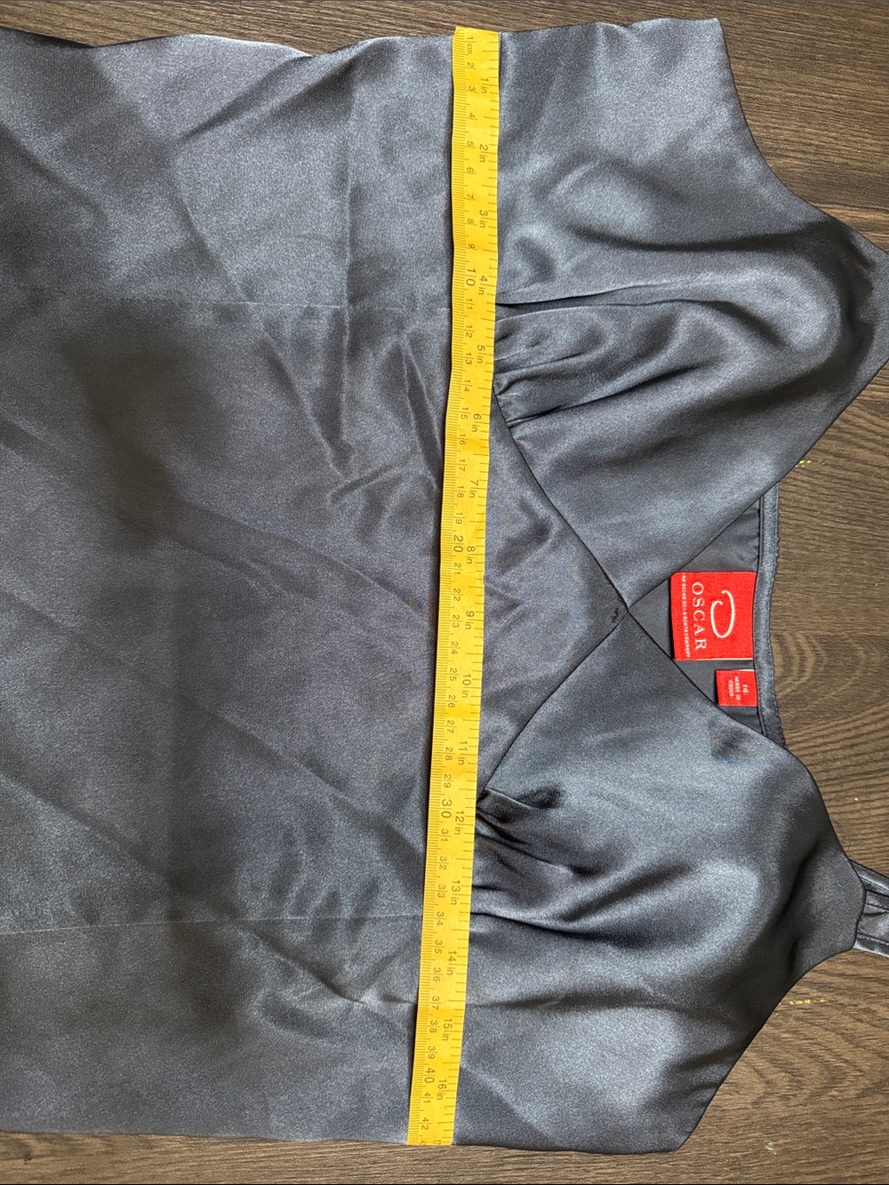 Oscar de la Renta Charcoal Satin Tank Top - Picture 4 of 4